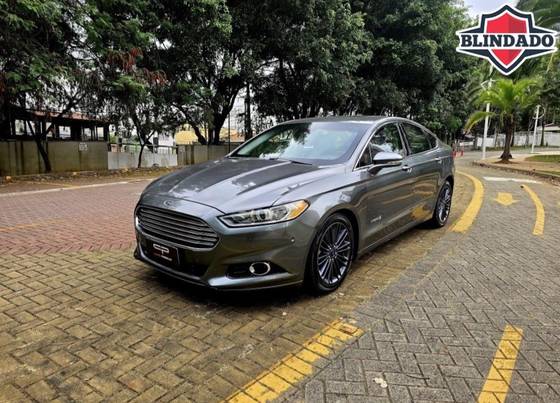 FORD FUSION 2.0 TITANIUM 16V HÍBRIDO 4P AUTOMÁTICO